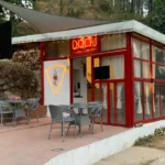 Dochi cafe aka dochi pizzeria & coffee house - nice pizzas & view Dochi cafe in the evening - dochi cafe lower kasauli