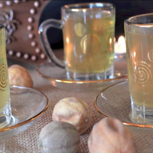 How to make Loomi Tea or Black Lime Tea (Citrus aurantifolia)