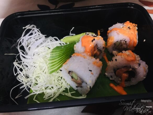 Ebi tempura maki out of the box - shiso yu choi