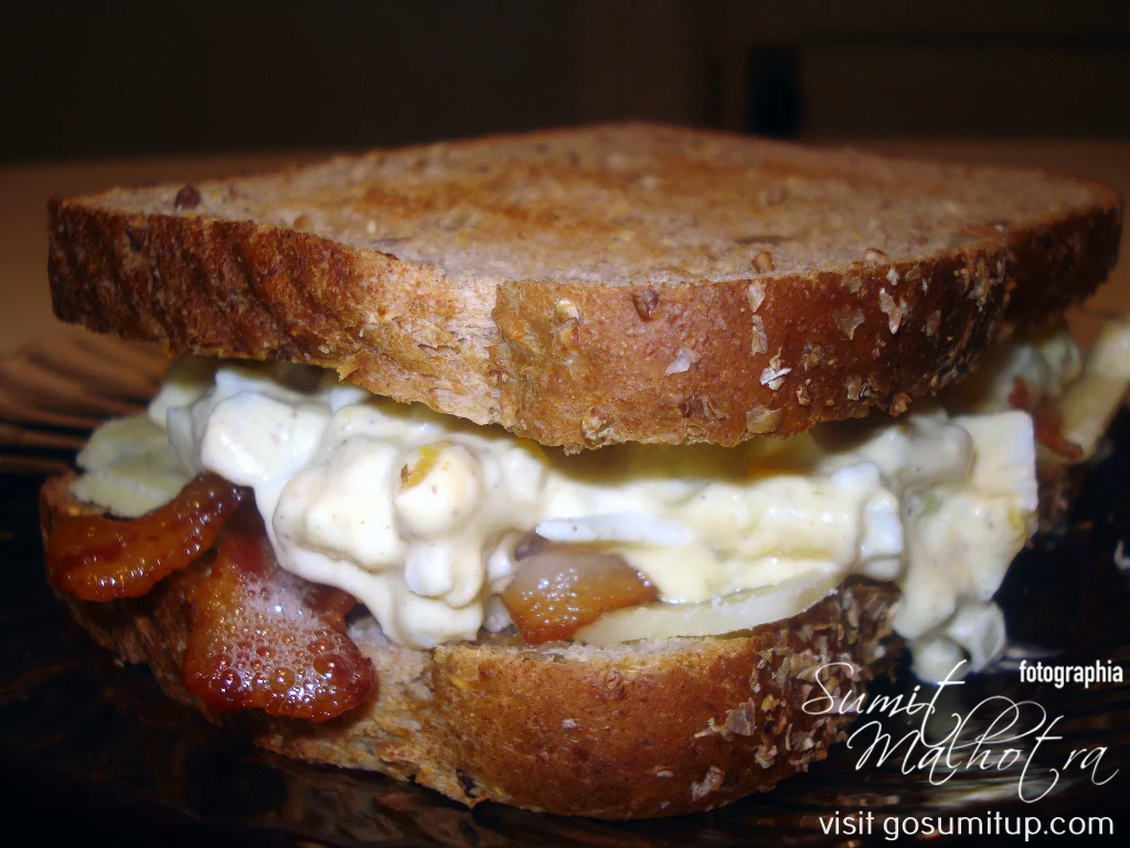 Egg mayo sandwich with bacon | egg salad sandwich with bacon