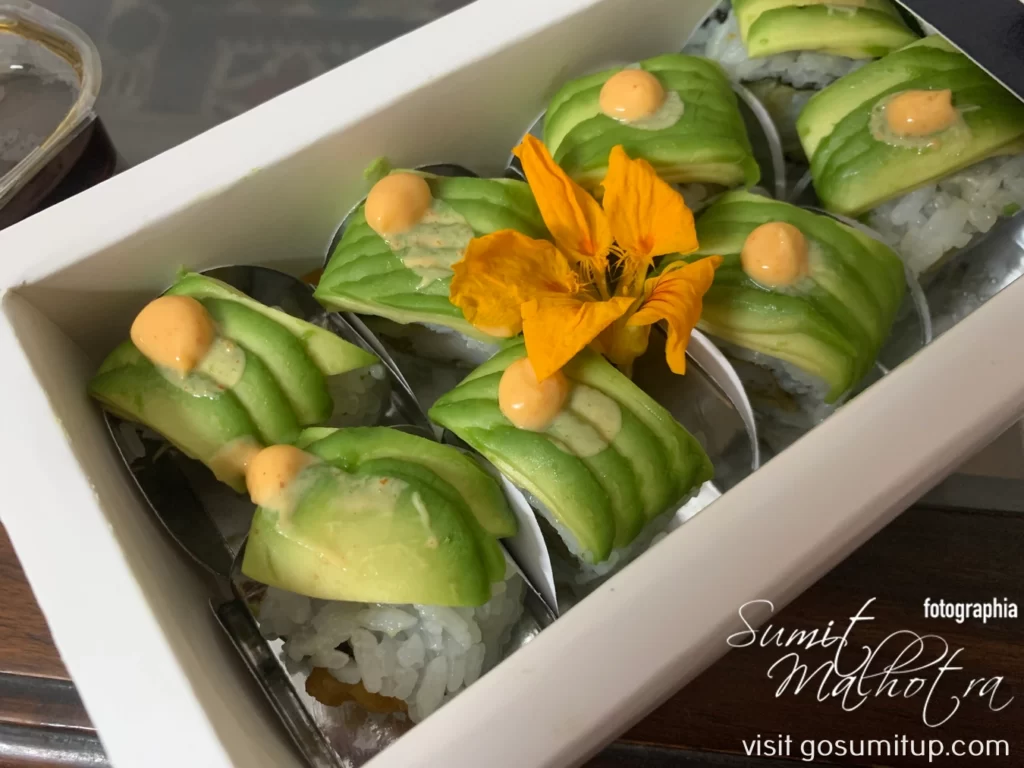 Prawn avocado sushi - without the prawn @ konnichiwa gurgaon