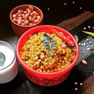 Sabudana khichdi or sago khichdi - popular hindu upwas food Sabudana khichdi recipe, sago khichdi recipe