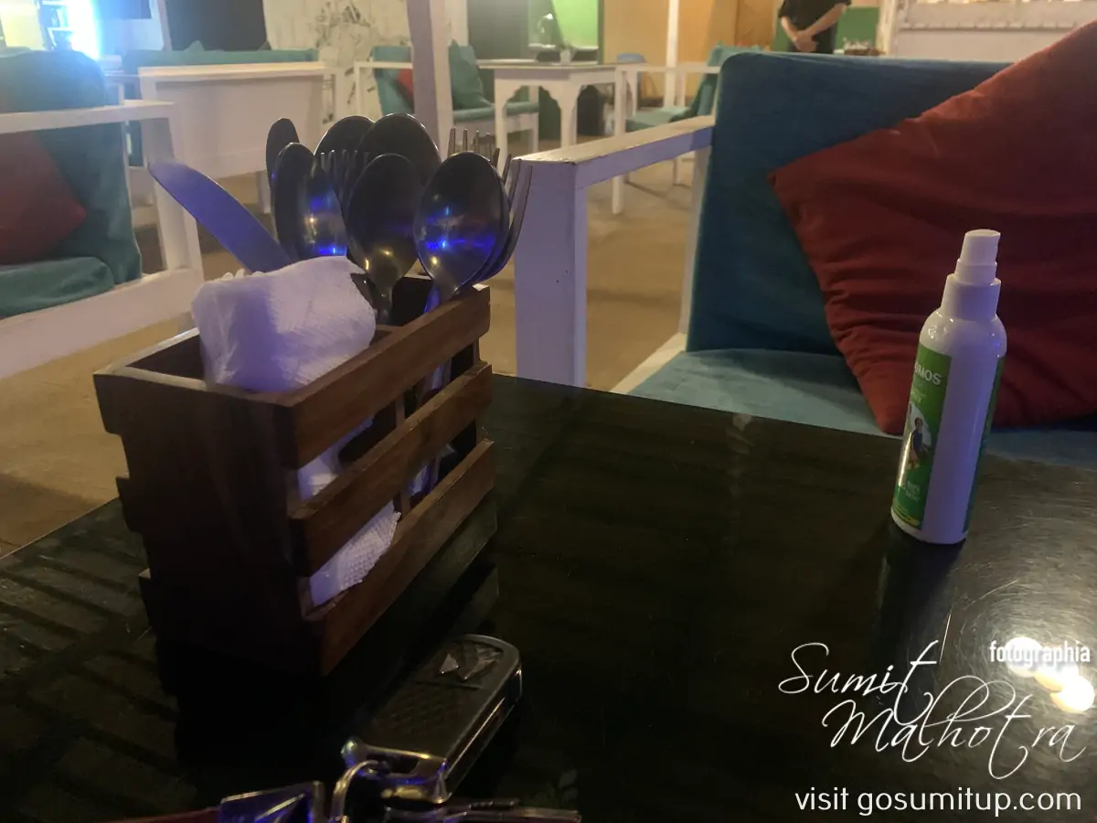 Turtles restaurant & bar - table layout Turtles restaurant & bar - table layout