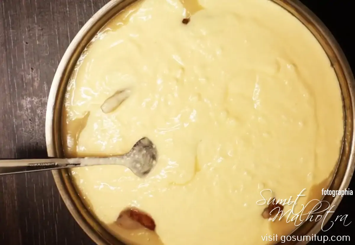 Layer of yoghurt - tavë kosi Layer of yoghurt - tavë kosi