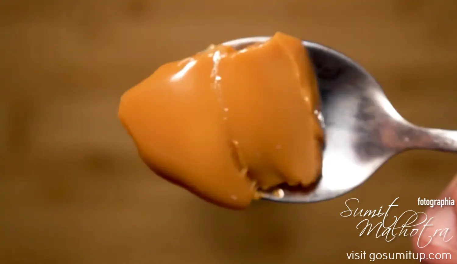 Dulce de leche - sticky texture