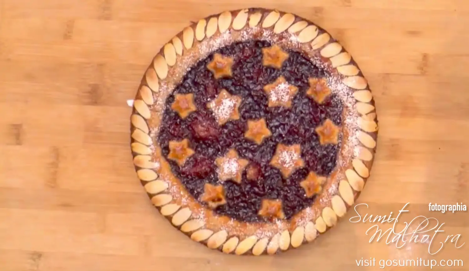 Finished starred linzer torte