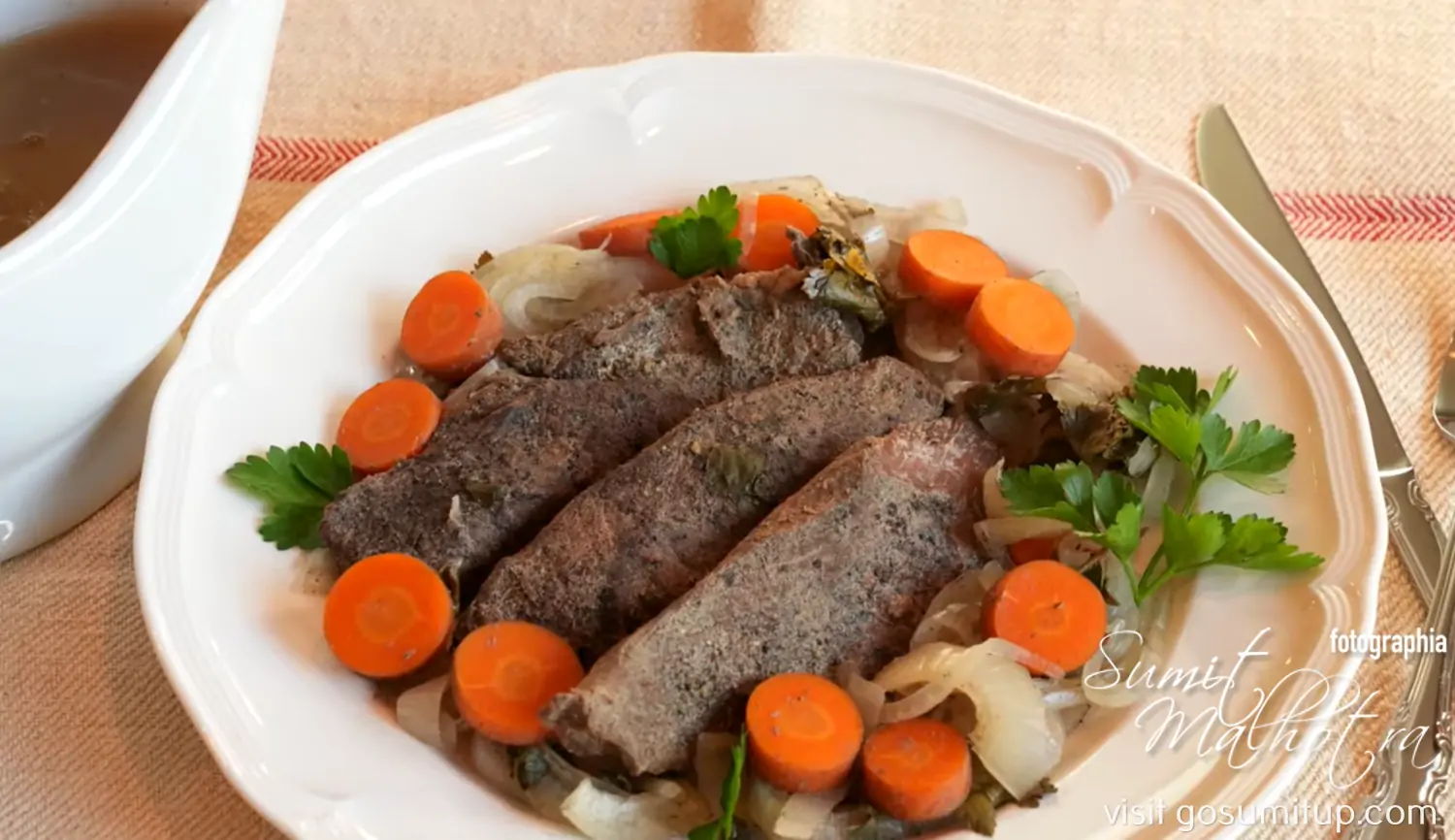 Kangroo steak served with vegetables Kangroo steak served with vegetables