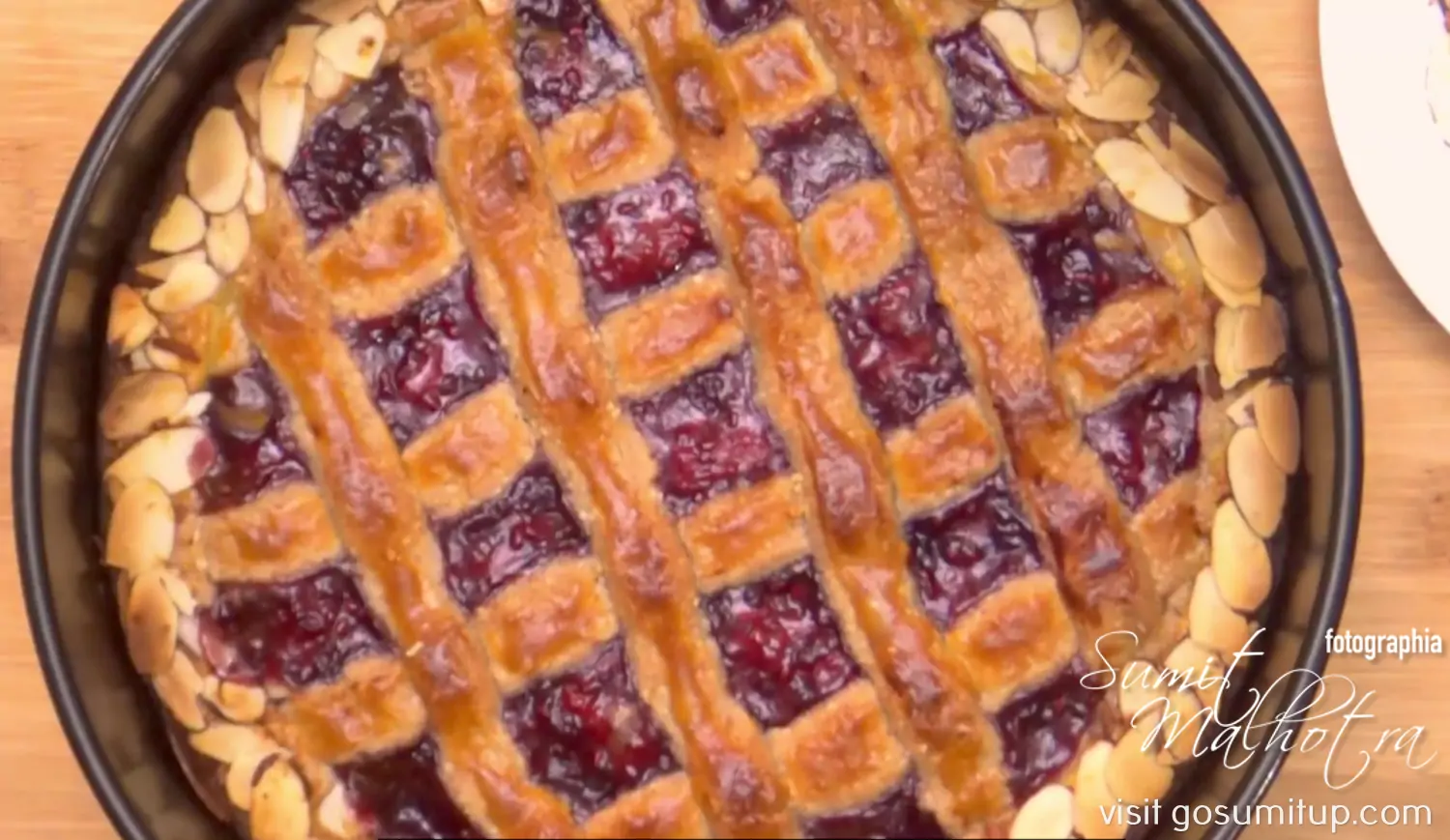 Lattice linzer torte resting