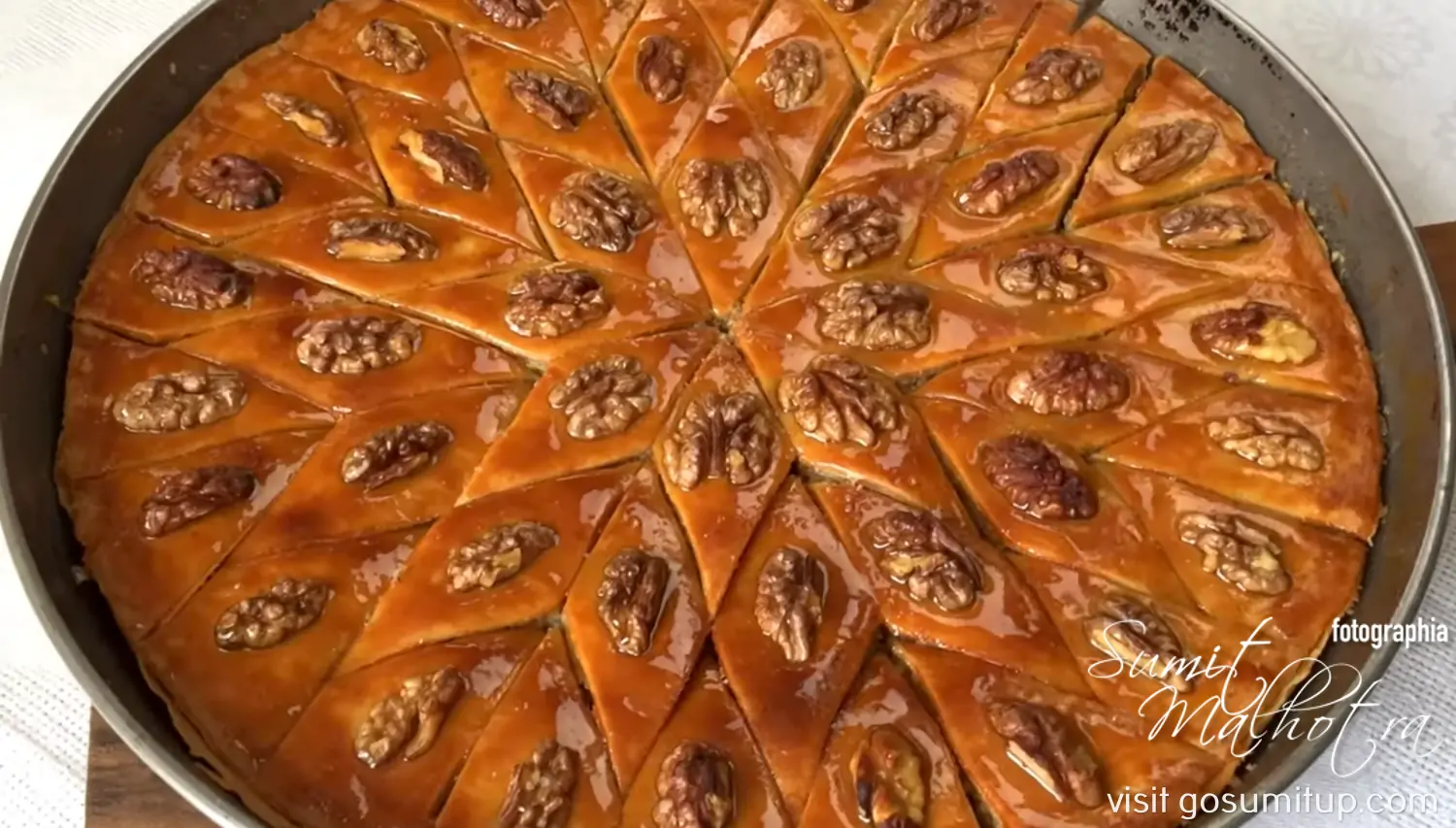 25 baku pahlava (bakı paxlavası) is ready to serve 25 baku pahlava (bakı paxlavası) is ready to serve
